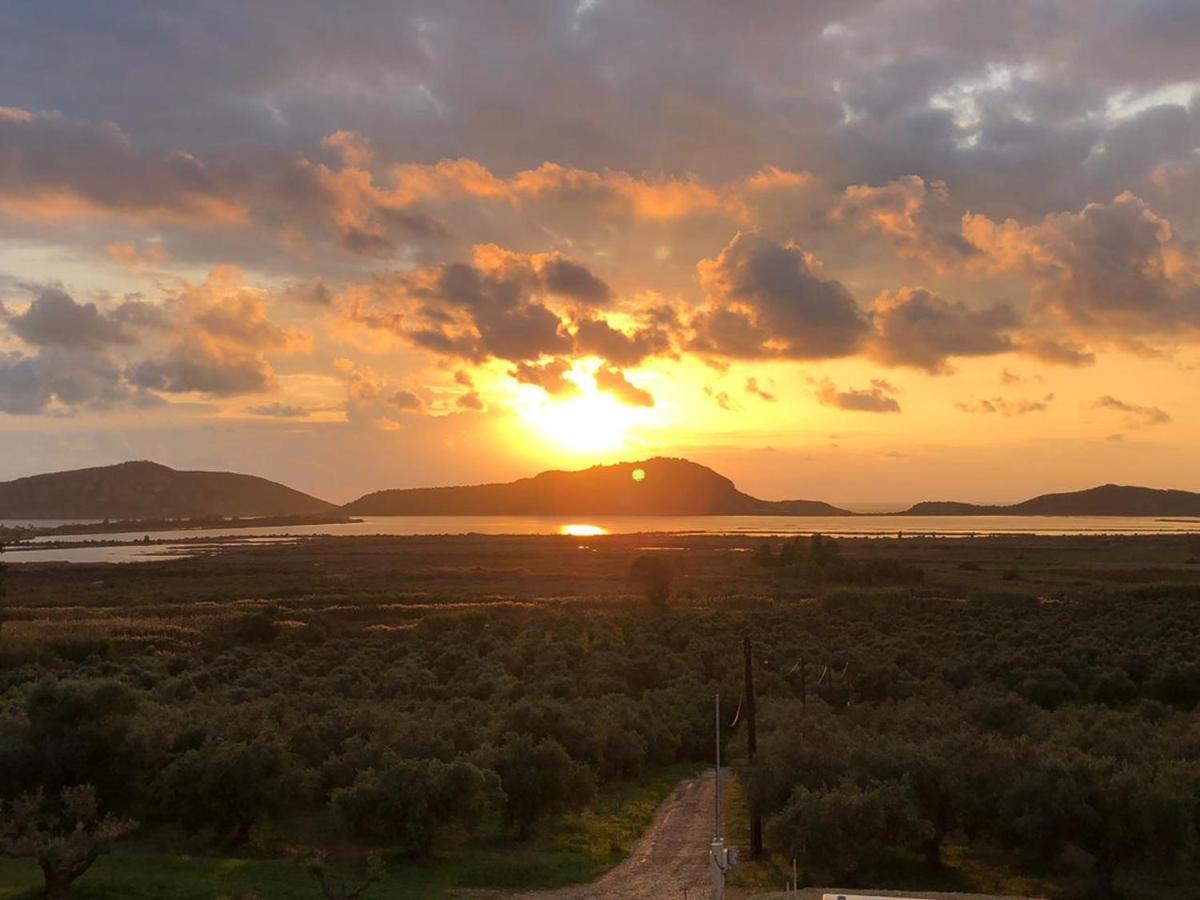 Family & Golf Villa Laguna Towers Gialova Navarino Exterior photo